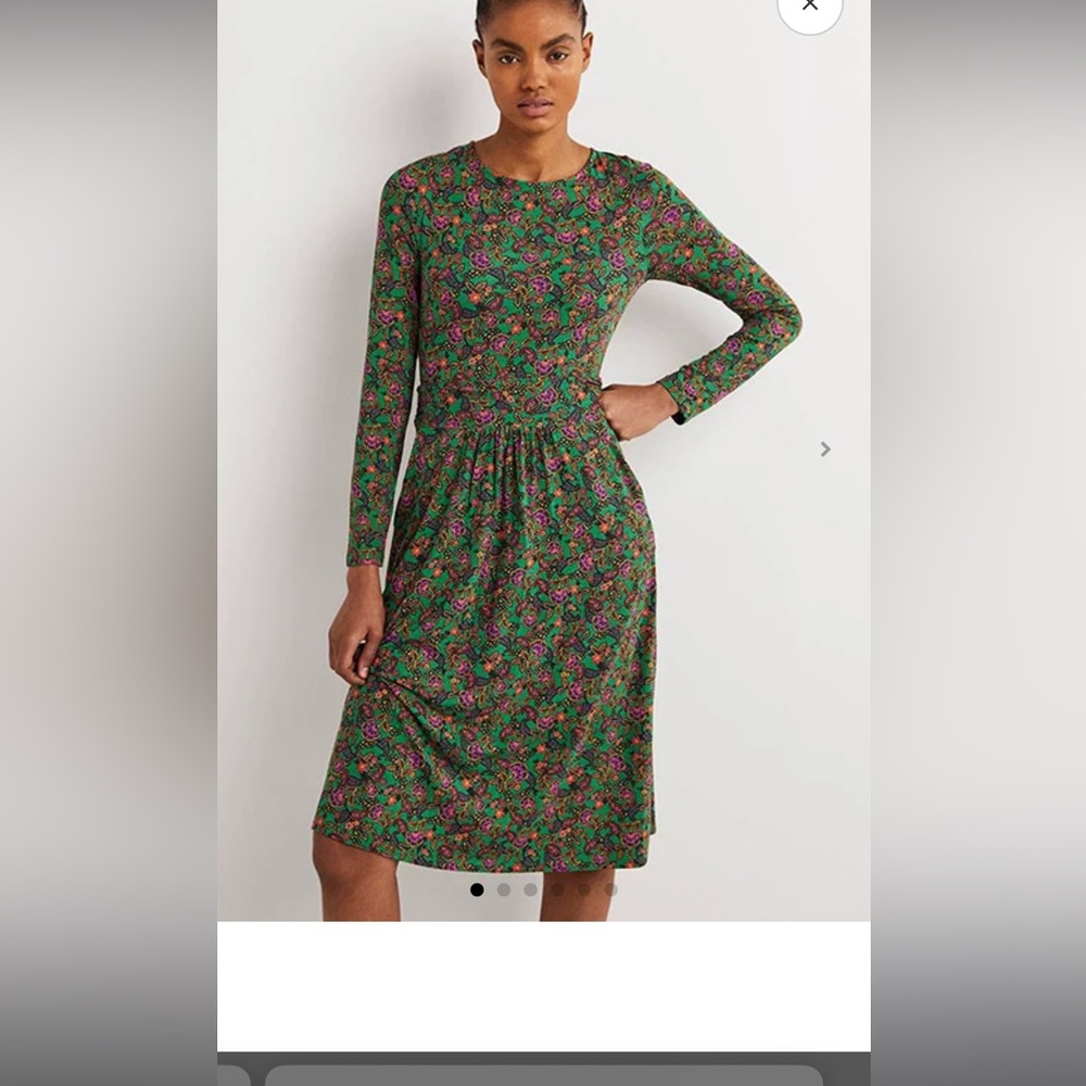 New Boden Abigail Jersey Dress
Highland Green, Exotic Floral, 10 R (UK 14 size)
